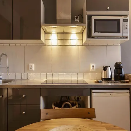 Le Cham 106 Modern Studio In Central Chamonix | Walk To Ski Lift & Town Center - Happy Rentals